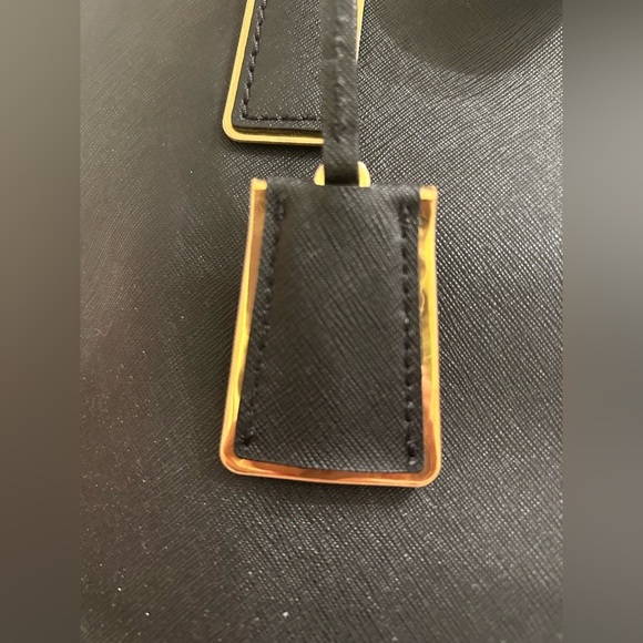 Michael Kors Hamilton Elegant Black and Gold Women's Tote - Picture 5 of 8